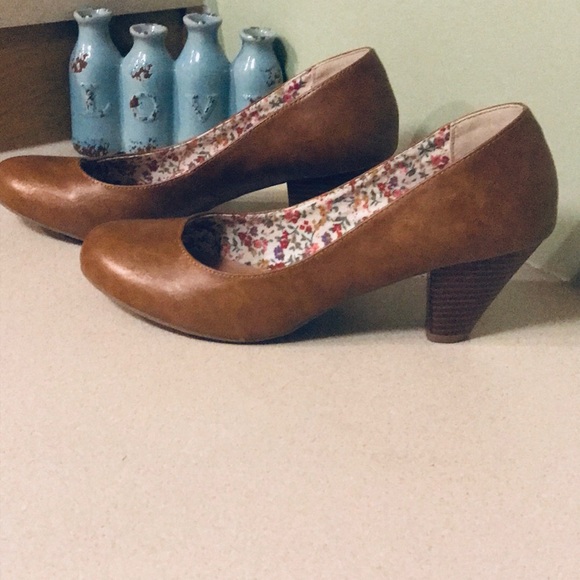 Zigi Soho Shoes - Zigi Soho heel * Moving Sale *